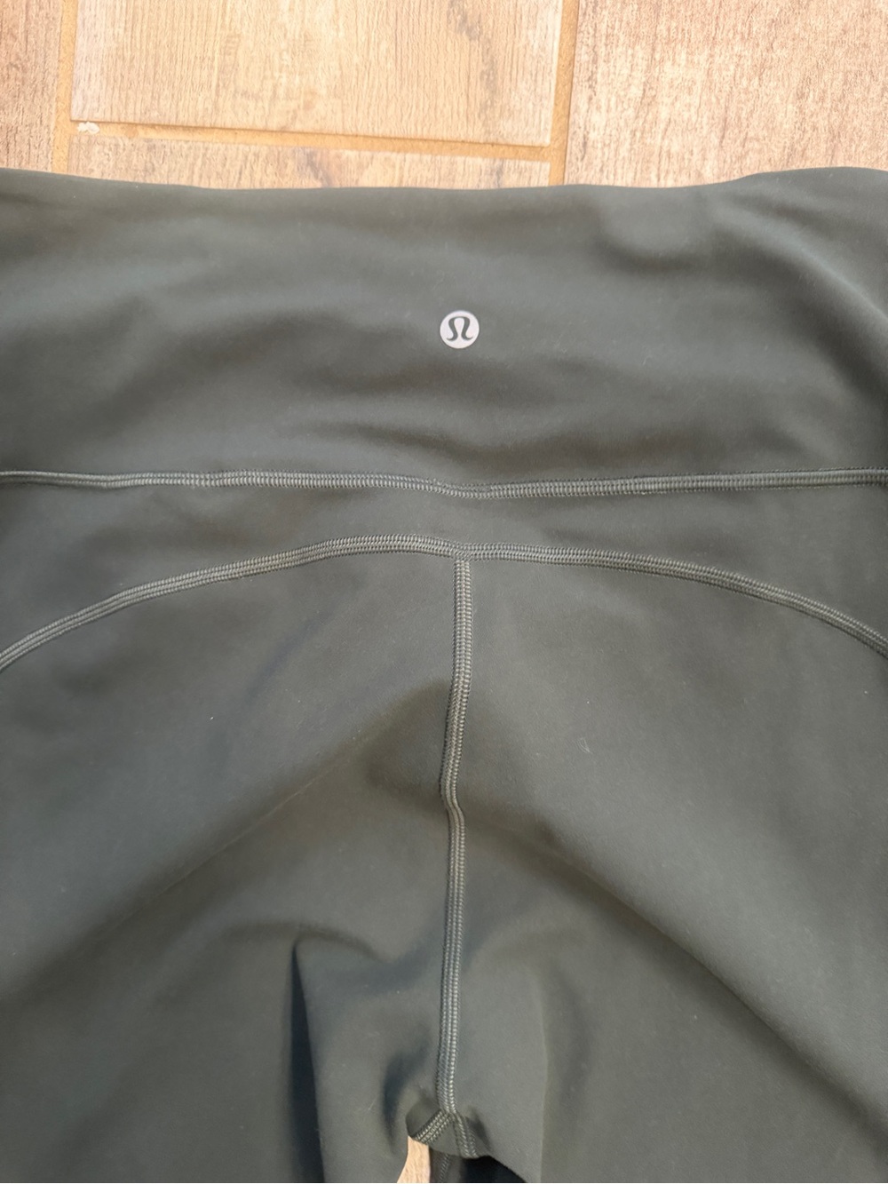 Lululemon Groove Super-High-Rise Flared Pant
Smoked Spruce size 10 - Picture 5 of 12